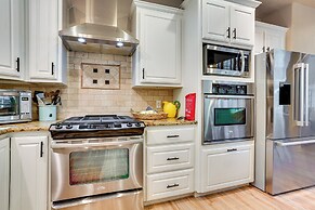 Lake Bonham Home: Epic Family Getaway!
