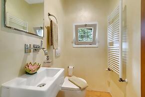 Il Gioiellino Indoor Pool And Sauna