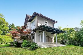 Il Gioiellino Indoor Pool And Sauna