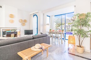 Marbella Pool House Ph24 on sea Shore