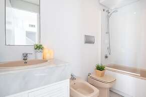 Marbella Pool House Ph24 on sea Shore