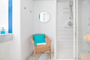 Marbella Pool House Ph24 on sea Shore