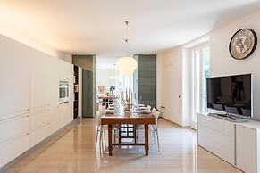Life View Luxury Apartment