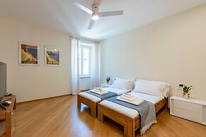 Life View Luxury Apartment