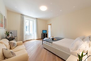Life View Luxury Apartment