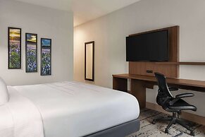 La Quinta Inn & Suites By Wyndham Austin South