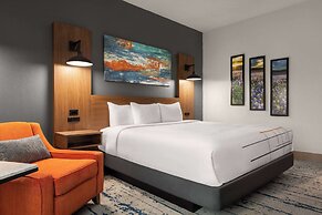 La Quinta Inn & Suites By Wyndham Austin South