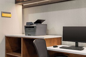 La Quinta Inn & Suites By Wyndham Austin South