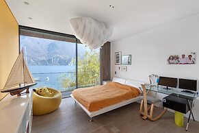 Maison Sur l Eau in Paradiso Lugano