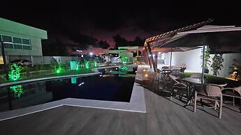 Casa luxo 4 Suites-Cond C Piscina-SH062
