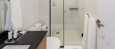 Charlie Wonder Brooklin