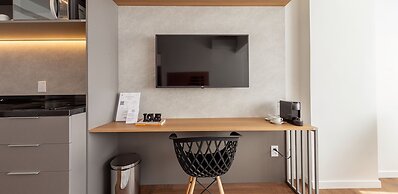 Charlie Wonder Brooklin