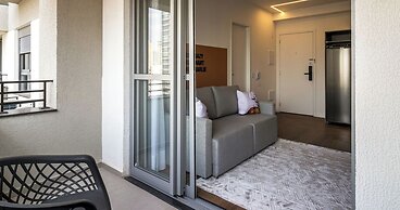 Charlie Wonder Brooklin