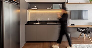 Charlie Wonder Brooklin