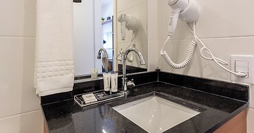 Charlie Wonder Brooklin