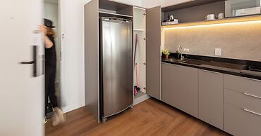 Charlie Wonder Brooklin