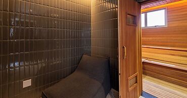 Charlie Wonder Brooklin