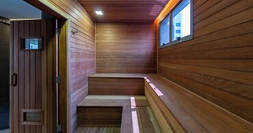 Charlie Wonder Brooklin