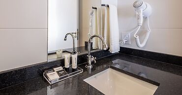 Charlie Wonder Brooklin