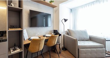 Charlie Wonder Brooklin