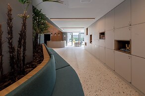 Charlie Wonder Brooklin