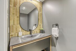 201 Verbier Building 7