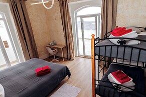 Guest House Residencial REAL