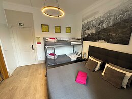 Guest House Residencial REAL