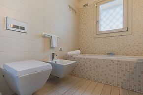 Villa Blue Sphere by Wonderful Italy