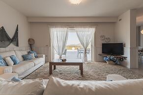 Villa Blue Sphere by Wonderful Italy