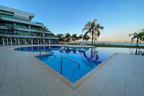 360 Lake View by Ozped