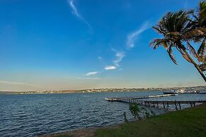 360 Lake View by Ozped