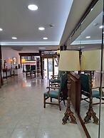 Vintage Hotel Mercedes