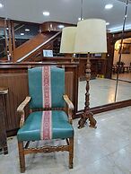 Vintage Hotel Mercedes