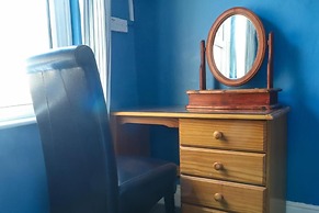 OYO Meadows Way Guest House