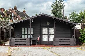 OYO Meadows Way Guest House