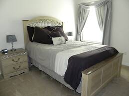 9106 Stromboli Court