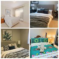 Cheerful 13 Bedrooms with free Parking