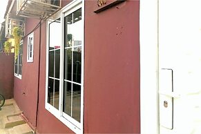 1 Bed House Private Compound With Off Road Parking