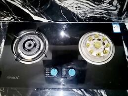 1 Bed House Private Compound With Off Road Parking