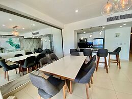 LasOlasTower JuanDolio