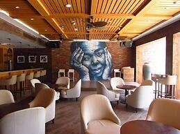 Sunset Oasis in Santa Maria