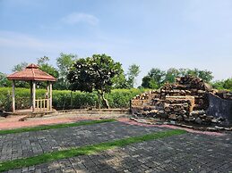 Teakwood Farms