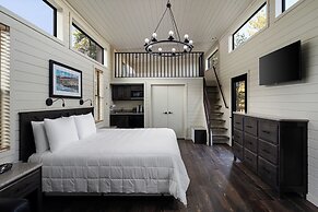 Jellystone Park at Larkspur