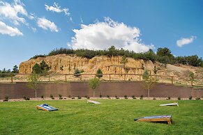 Jellystone Park at Larkspur