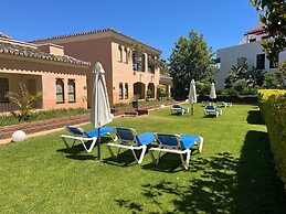 2-bed 10min to Puerto Banus w/ Pool, Bbq & Parking