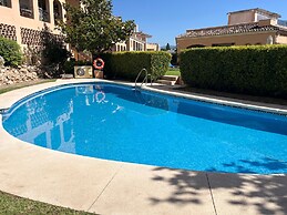 2-bed 10min to Puerto Banus w/ Pool, Bbq & Parking
