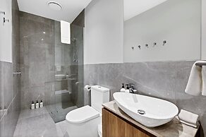 Bokarina Beach Apartments Ascend Hotel Collection