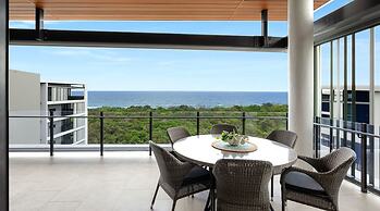 Bokarina Beach Apartments Ascend Hotel Collection