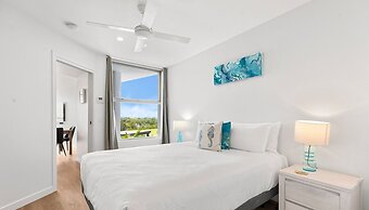 Bokarina Beach Apartments Ascend Hotel Collection